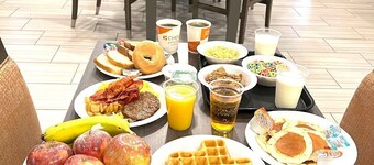 Comfort Suites Near Sam Houston Race Park