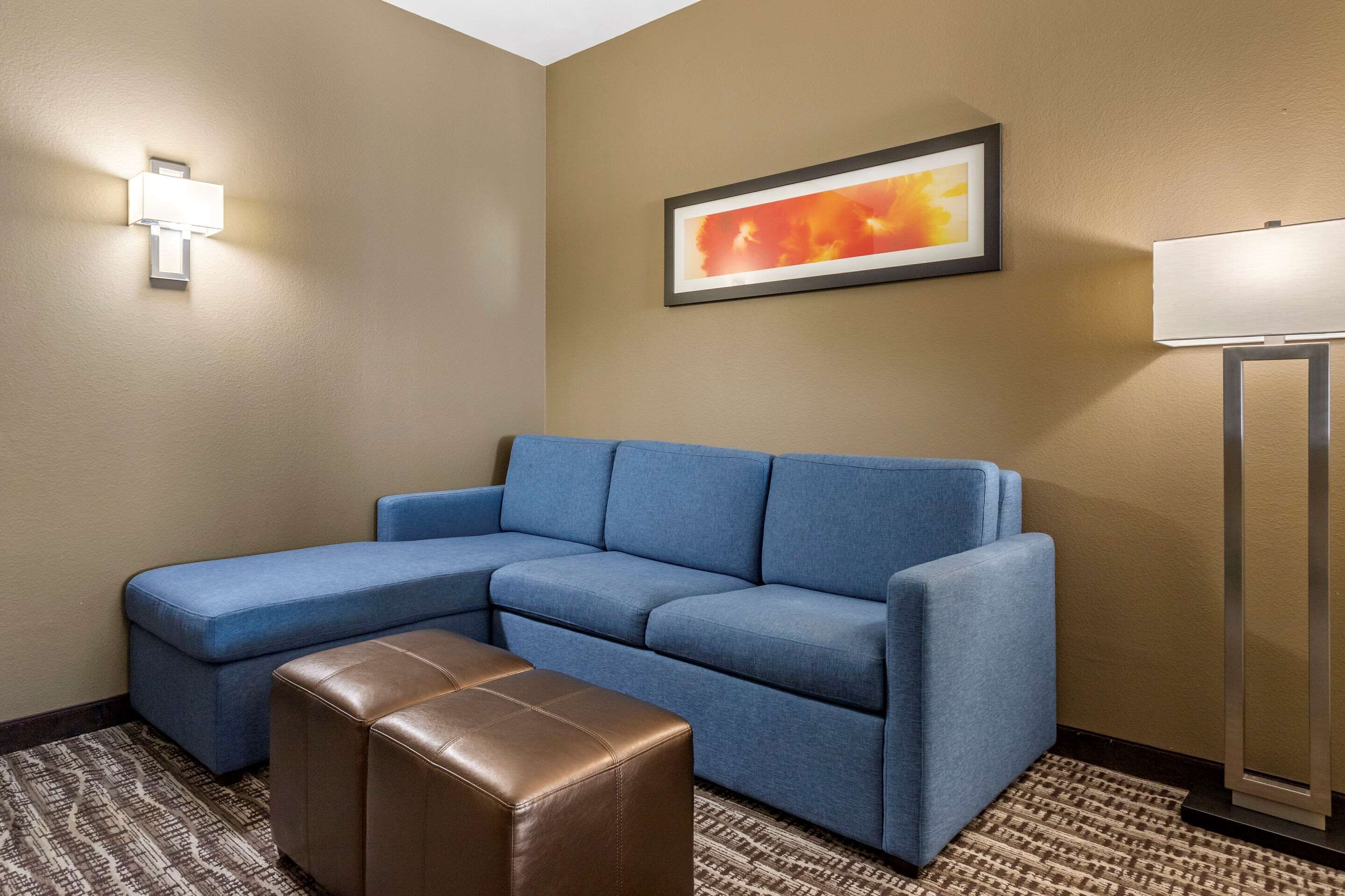 suite, 2 queen beds, accessible, non smoking | pillow-top beds, desk, laptop workspace, soundproofing