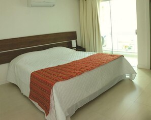 Quarto Standard | 1 quarto, frigobar, escrivaninha, espaço de trabalho para notebook