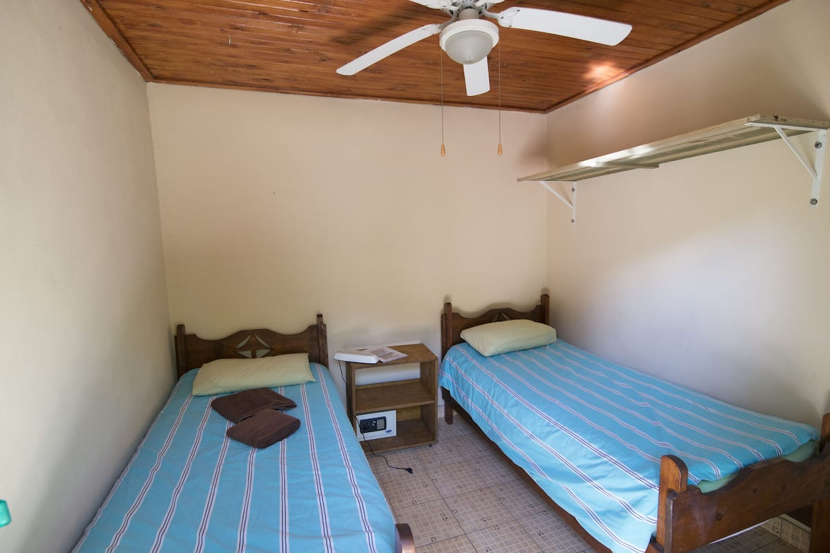 4 bedrooms, in-room safe, free WiFi