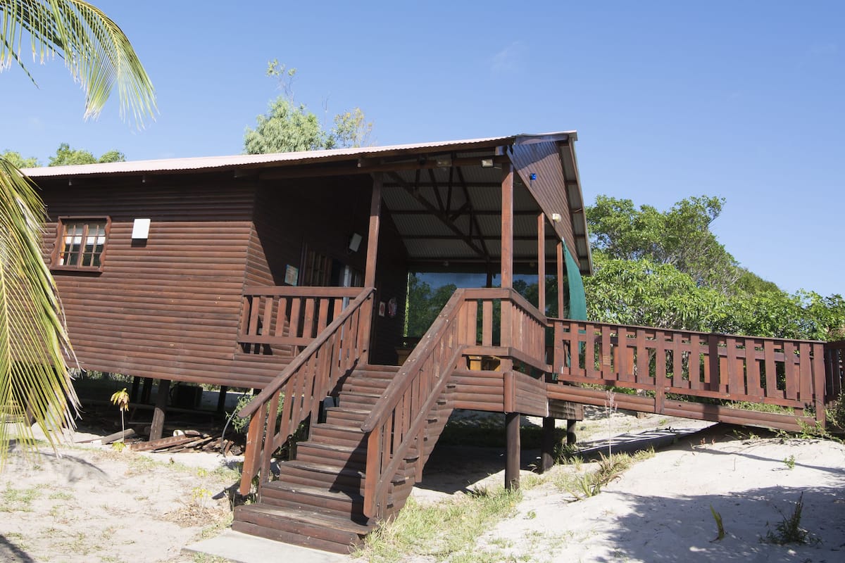 4 bedrooms, in-room safe, free WiFi