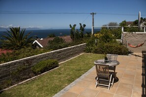 Superior Apartment - panoramic sea views | Front of property - Seagetaway (Cape Town)