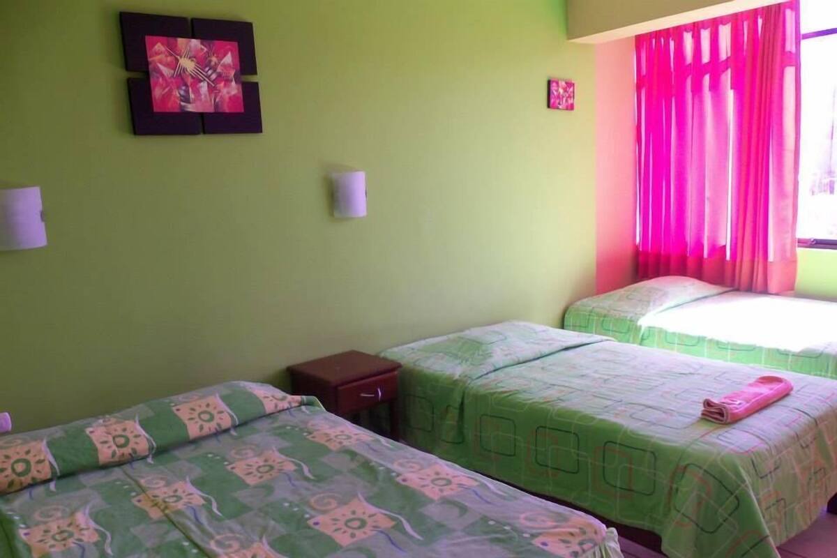 Quarto família | Cofres nos quartos, escrivaninha, Wi-Fi de cortesia