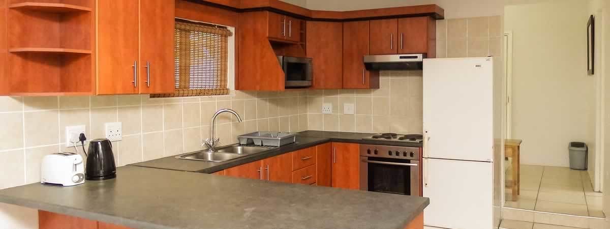 Room 04 (Cottage)  | Private kitchen | Fridge, electric kettle