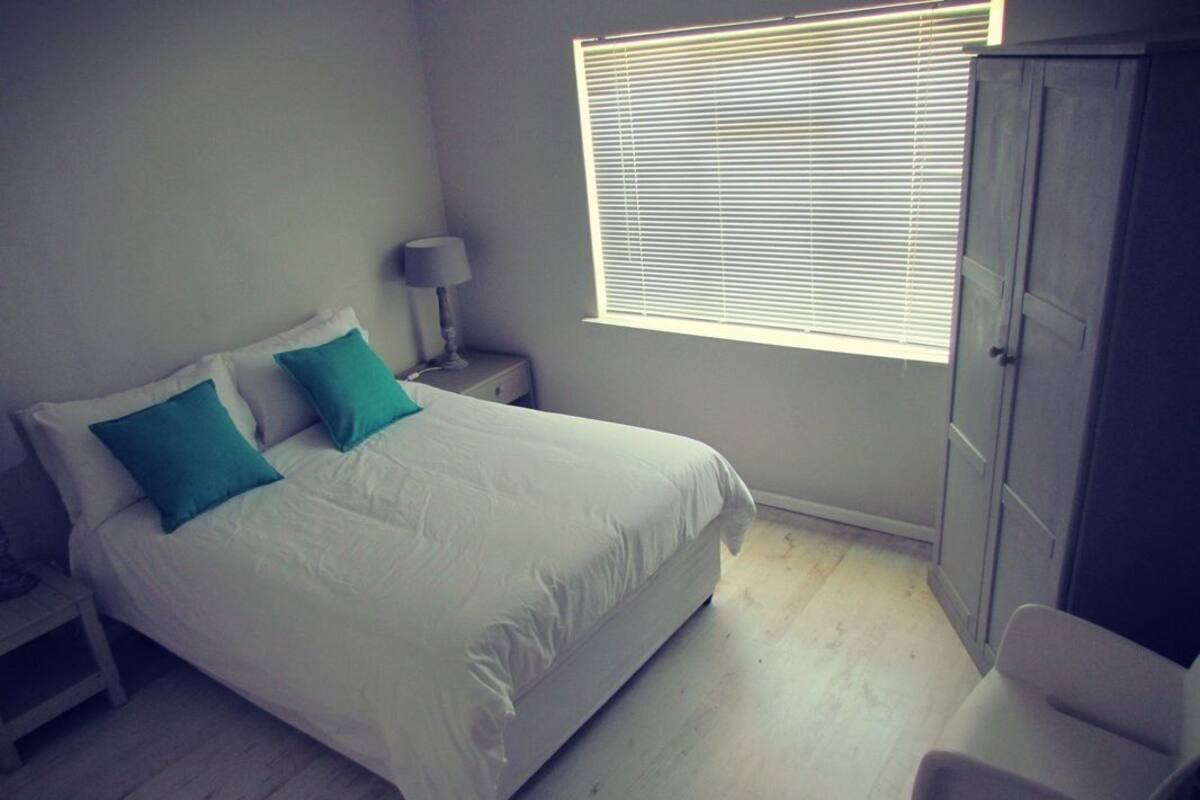 Classic Room, 1 Bedroom, Non Smoking, Ensuite (Sky Unit)