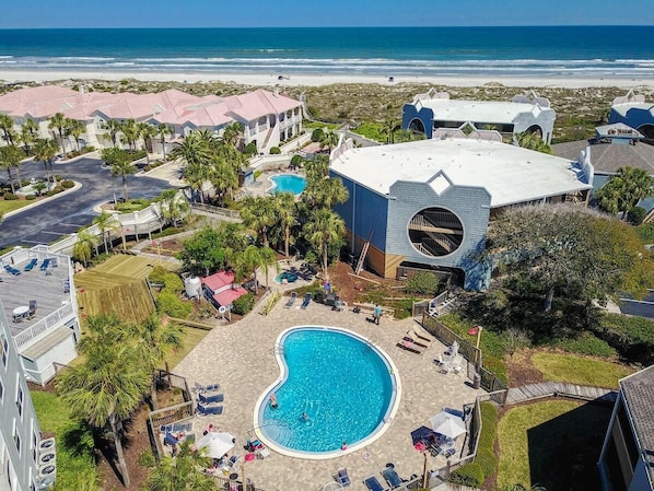 Condo, Plusieurs lits, vue sur l’océan (HIB-D203 3 Pools Ocean View Free Tix ) | Piscine | Piscine extérieure