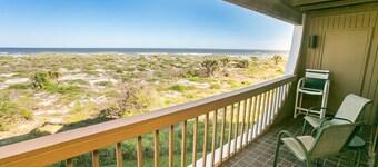 Hibiscus Resort B 2 Bedroom Condo by MCM