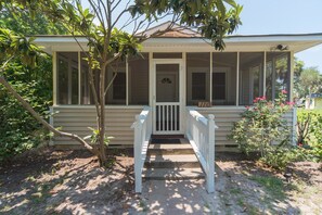 Property grounds - W Huron 110 2 Bedroom Holiday Home By My Ocean Rentals (Folly Beach)