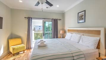 Family House, 4 Bedrooms | Iron/ironing board, free WiFi, bed sheets
