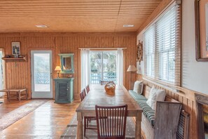 Family House, 4 Bedrooms, Ocean View, Sea Facing | Dining - E Ashley 1634 4 Bedroom Holiday Home By My Ocean Rentals (Folly Beach)
