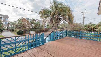 Rumah Keluarga, 4 kamar tidur, pemandangan samudra, menghadap laut | Pemandangan balkon