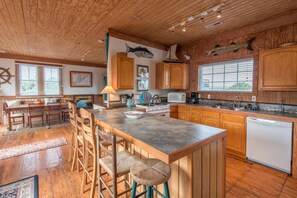 Family House, 4 Bedrooms, Ocean View, Sea Facing | Private kitchen | Fridge, microwave, oven, stovetop - E Ashley 1634 4 Bedroom Holiday Home By My Ocean Rentals (Folly Beach)