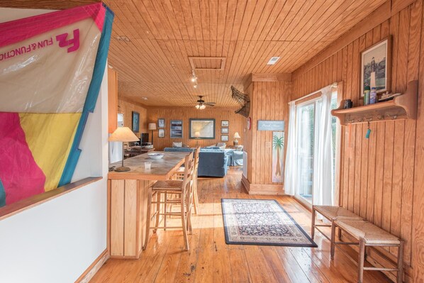 Family House, 4 Bedrooms, Ocean View, Sea Facing | In-room dining - E Ashley 1634 4 Bedroom Holiday Home By My Ocean Rentals (Folly Beach)