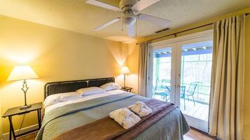 Family House, 2 Bedrooms | 2 bedrooms, iron/ironing board, WiFi (free)