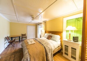 Family House, 2 Bedrooms | 2 bedrooms, iron/ironing board, free WiFi - Surf Cottage 2 Bedroom Holiday Home By My Ocean Rentals (Folly Beach)