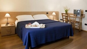Deluxe Suite, 1 Bedroom, Hot Tub, Corner