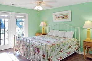 Maison Confort, 6 chambres, vue sur l’océan | 8 chambres, fer et planche à repasser, accès au Wi-Fi (inclus)
