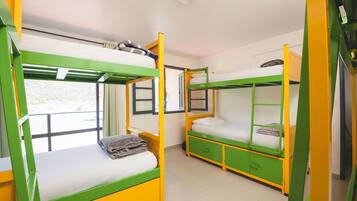 Free WiFi, bed sheets