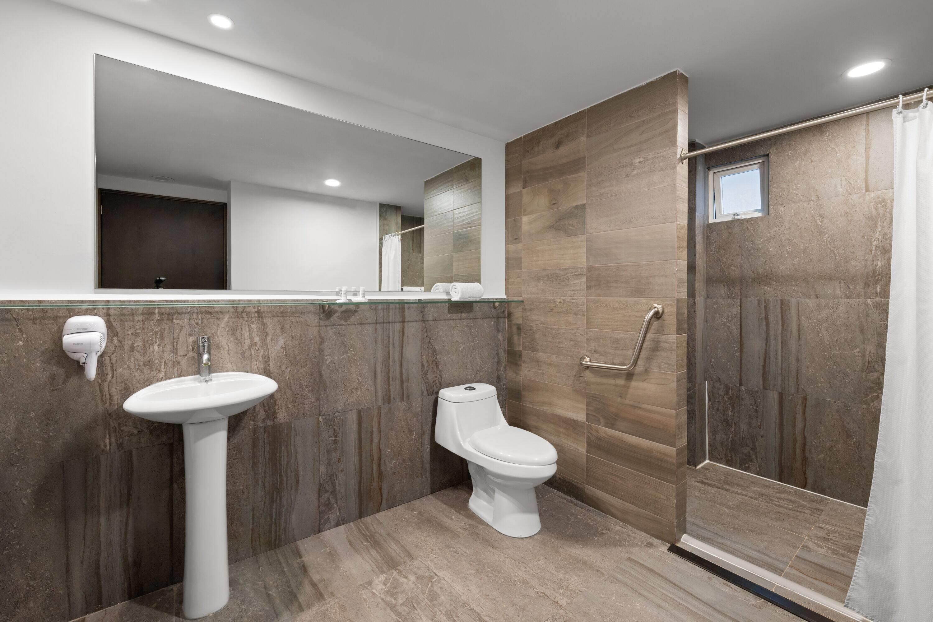 room, 2 double beds, mobility accessible, non smoking (hearing, roll-in shower) | accessible bathroom