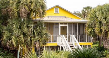 E ARCTIC 412 2 Bedroom Holiday Home By My Ocean Rentals