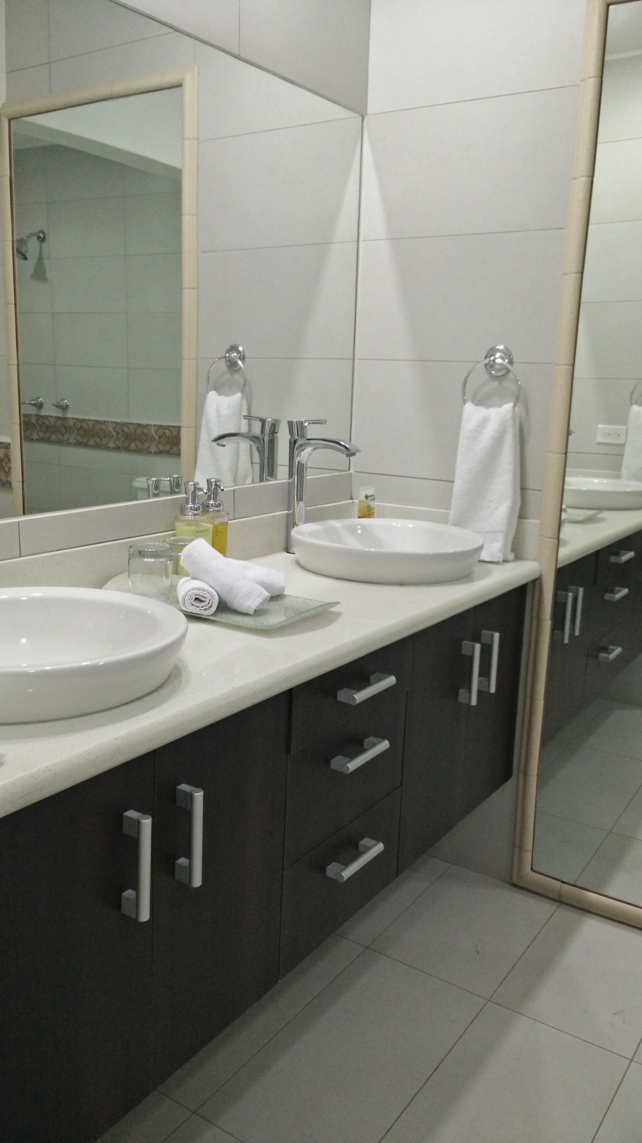 superior double room, 1 queen bed, garden view | bathroom sink