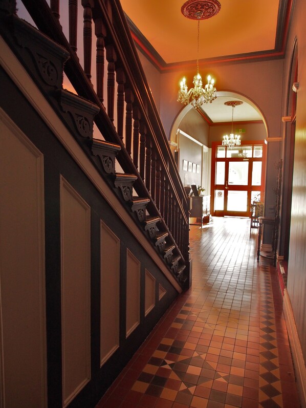 Hallway - Great Central Hotel Glen Innes (Glen Innes)