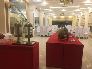 Se sirven desayunos, almuerzos y cenas
