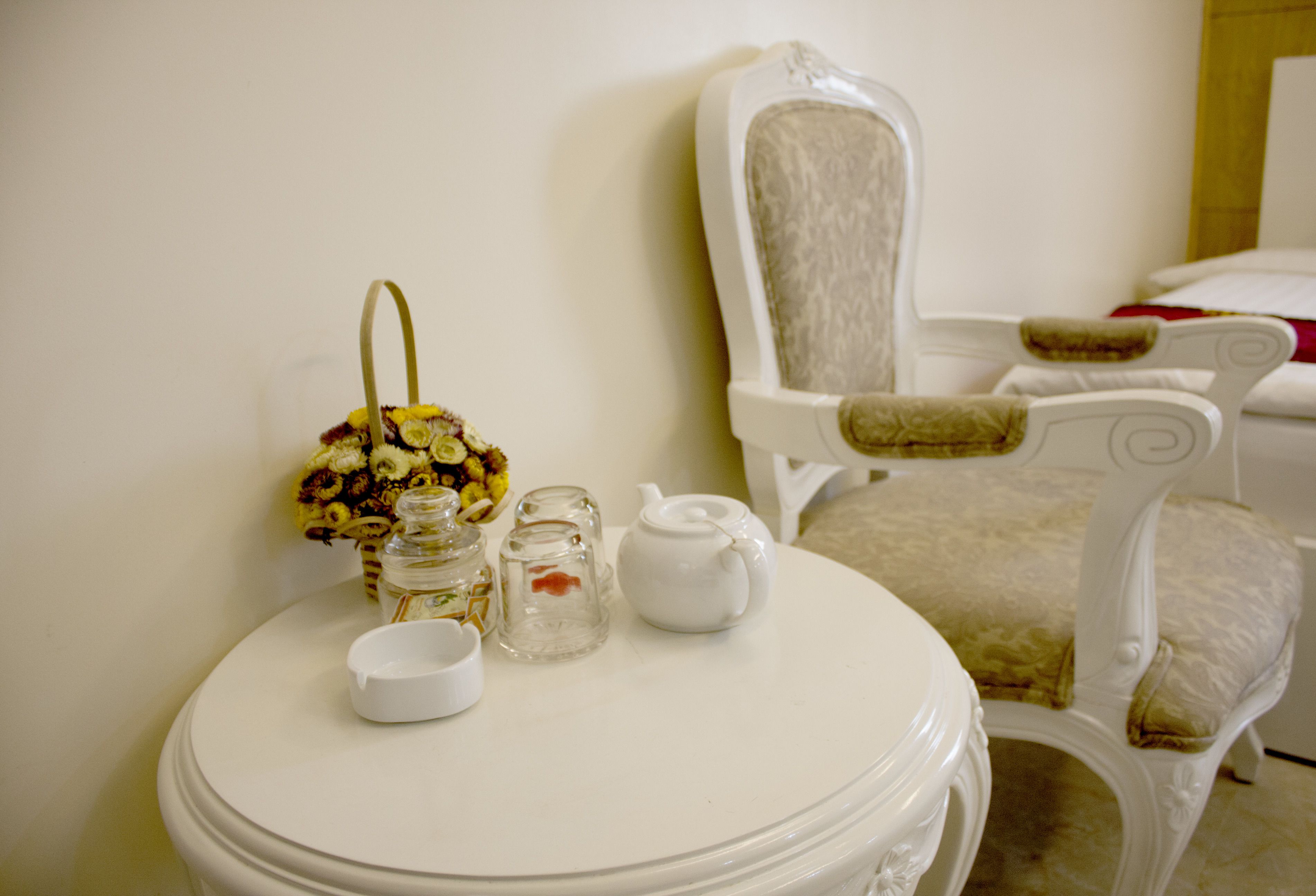 deluxe quadruple room, balcony | blackout curtains, soundproofing, free wifi, bed sheets