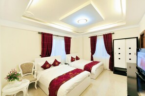 Blackout curtains, soundproofing, free WiFi, bed sheets - Phuoc Son Hotel (Da Lat)