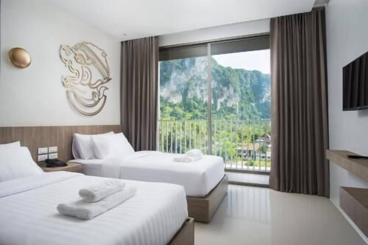 In-room safe, desk, blackout drapes, iron/ironing board