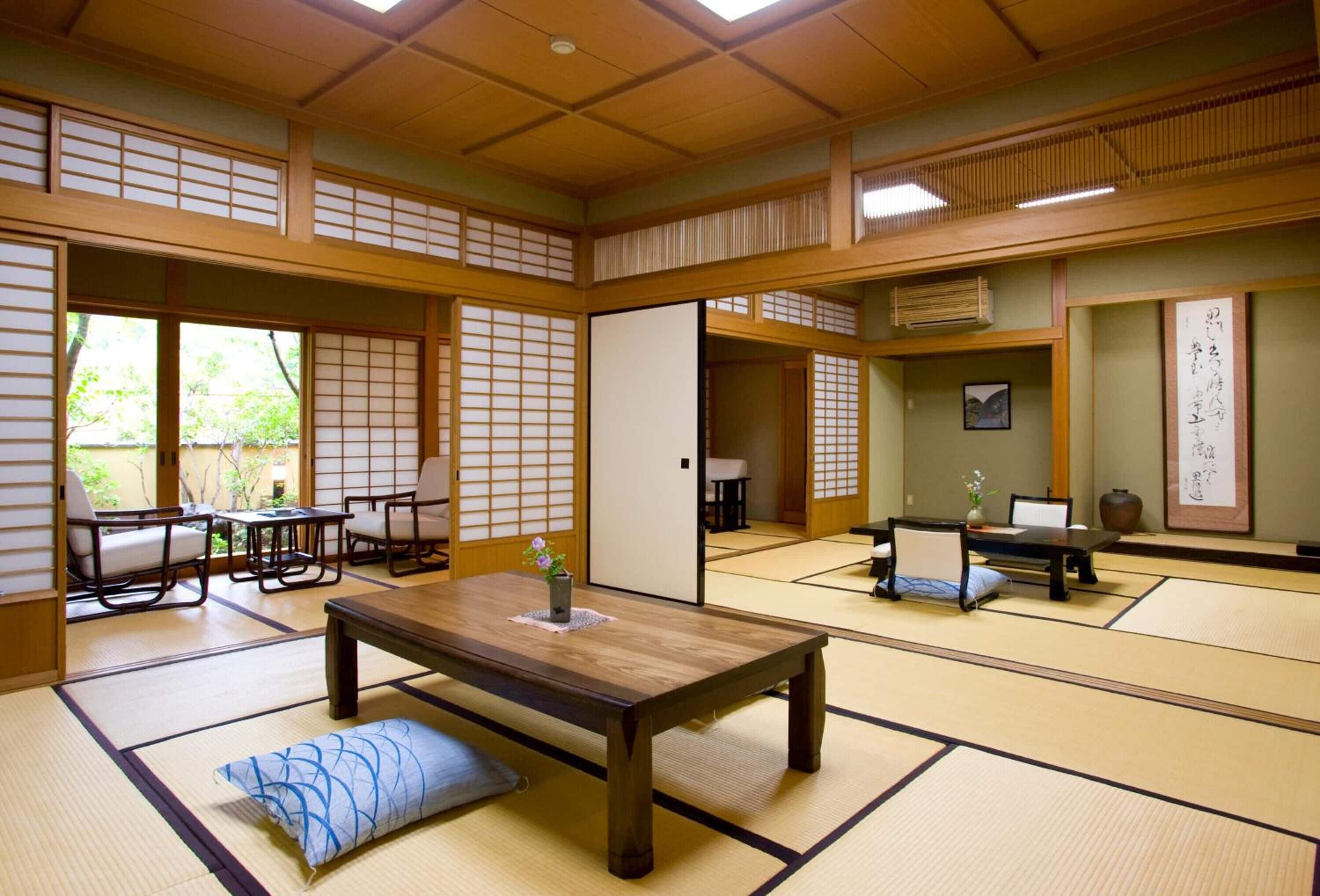 Connecting Japanese Room with Porch and Open-air Bath | Free WiFi, bed sheets