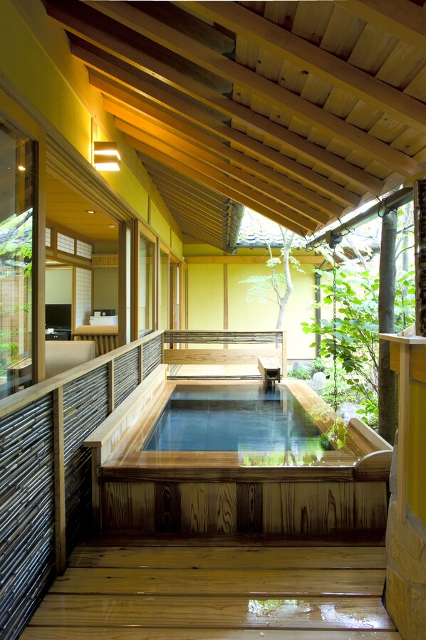 Traditional-Zimmer, Verbindungszimmer (Patio and Open-air Bath) | Badezimmer