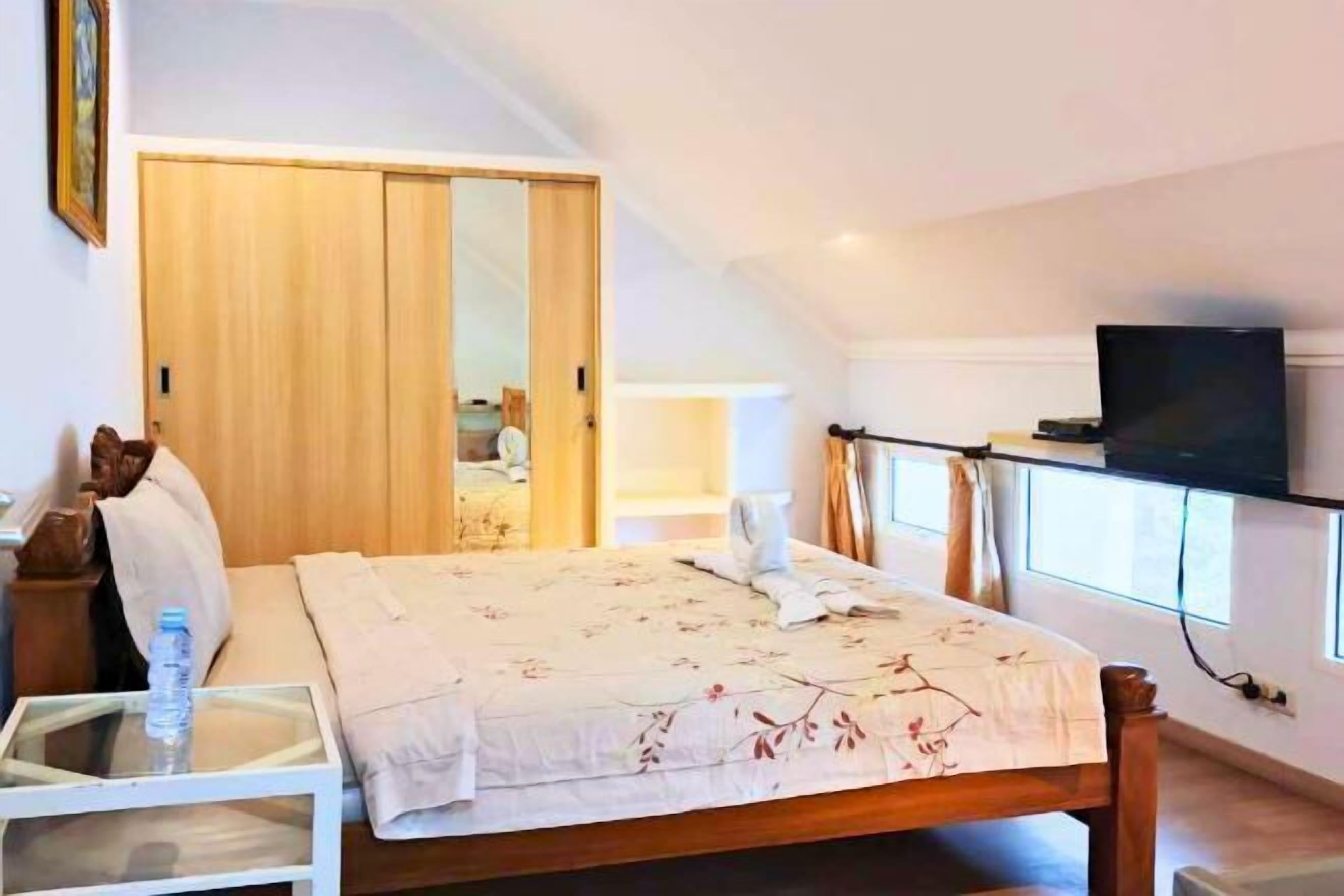 โต๊ะทำงาน, Wi-Fi ฟรี, ผ้าปูที่นอน