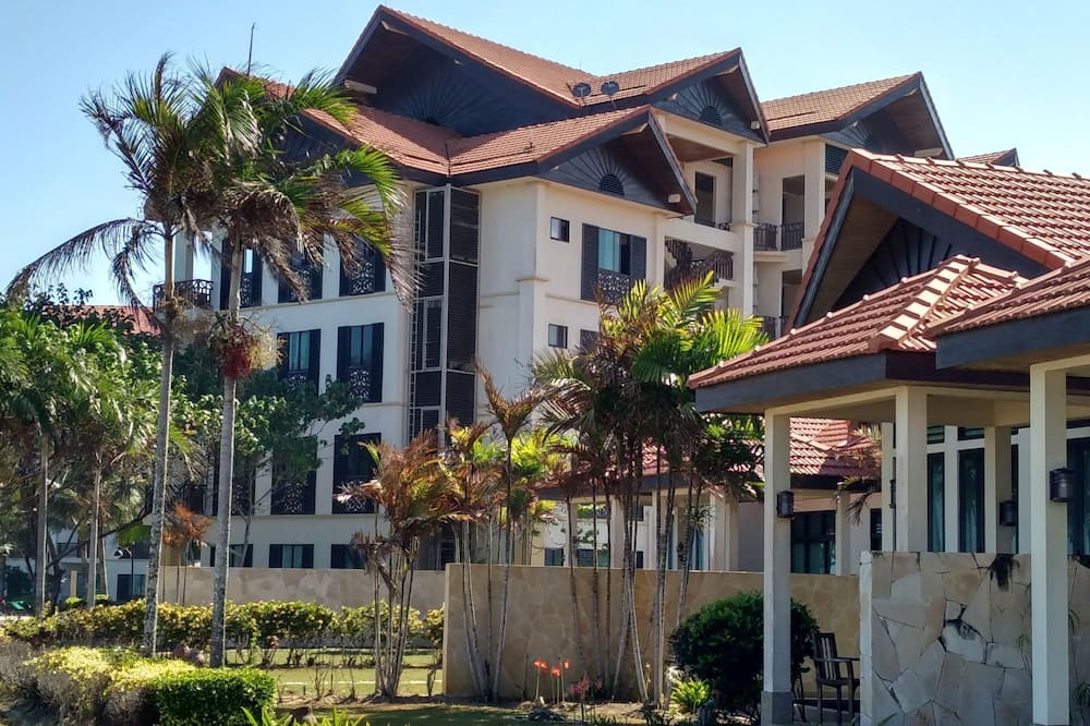 Sabah Beach Villas & Suites