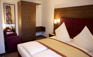In-room safe, desk, free WiFi, bed sheets