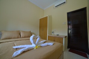 Deluxe Room | Desk, free WiFi - Ratu Guest House (Kedonganan)