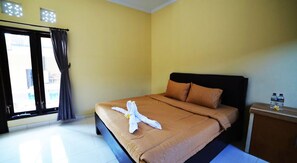 Deluxe Room - Ratu Guest House (Kedonganan)