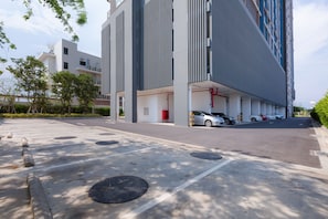 Free self-parking