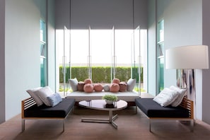 Khu tiếp khách ở sảnh