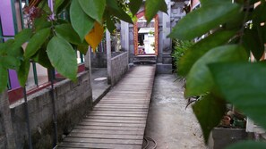 Interior entrance - Rona Accomodation (Ubud)