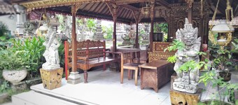 Rona Accomodation