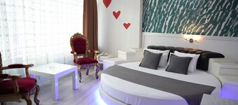 Mira Blue Hotel