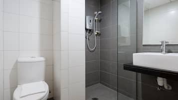 Superior Apartment, 3 Bedrooms | Bathroom