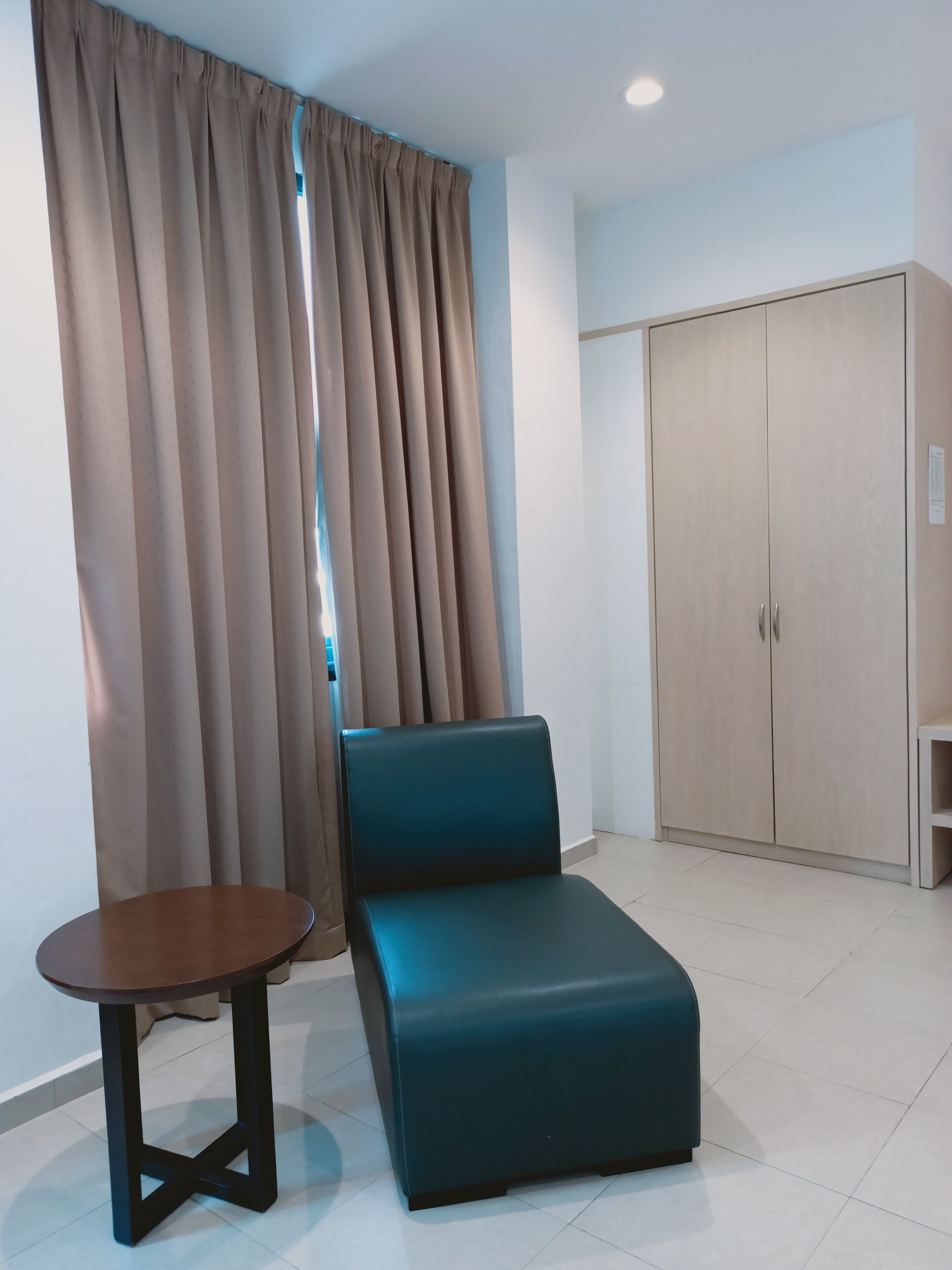 superior room | 3 bedrooms, desk, blackout curtains, iron/ironing board