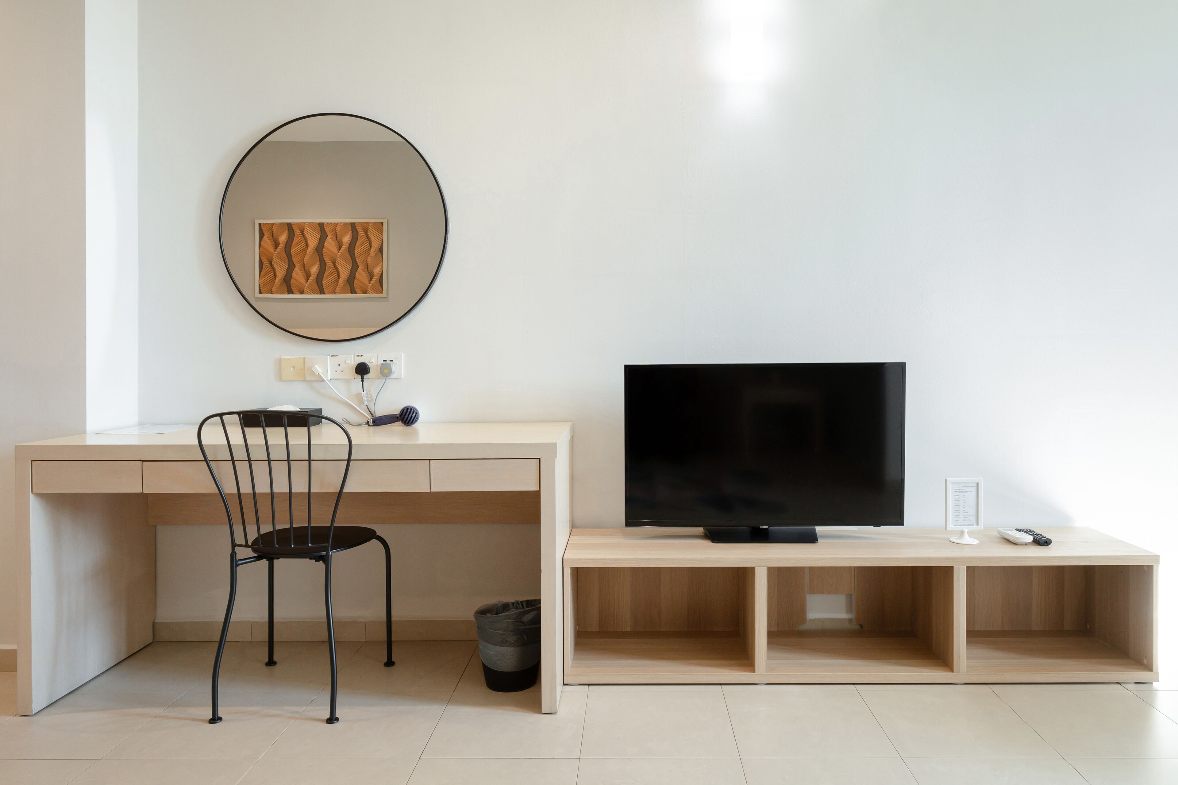 studio | 3 bedrooms, desk, blackout curtains, iron/ironing board