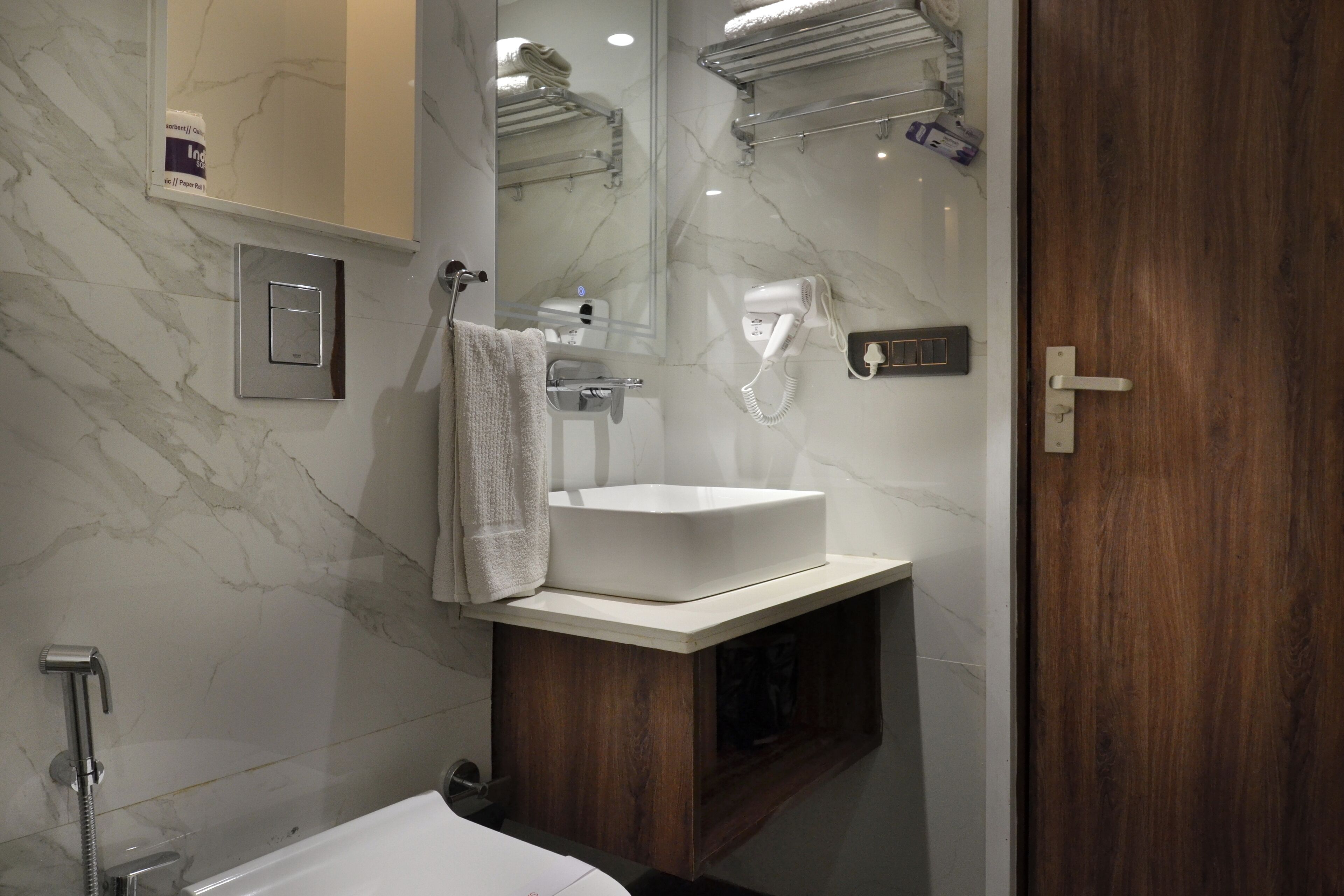 Foto - Hotel S & G Grand Plaza 300 Meter From New Delhi Railway Station