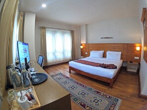 Deluxe Double Room | Desk, iron/ironing board, free WiFi, bed sheets - Gakyil (Thimphu)