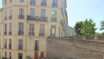 Vue sur la rue