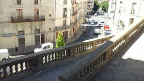 Balcony view - Hotel California (Béziers)