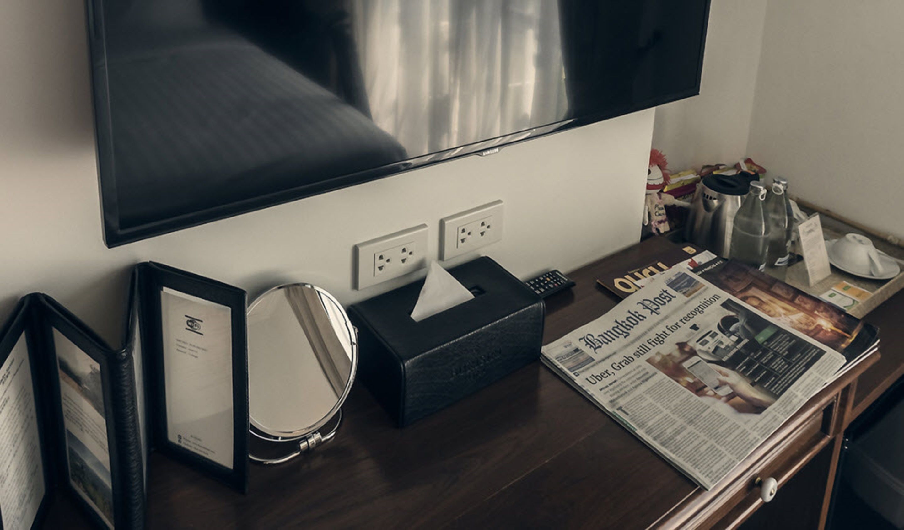 standard room twin bed | room amenity